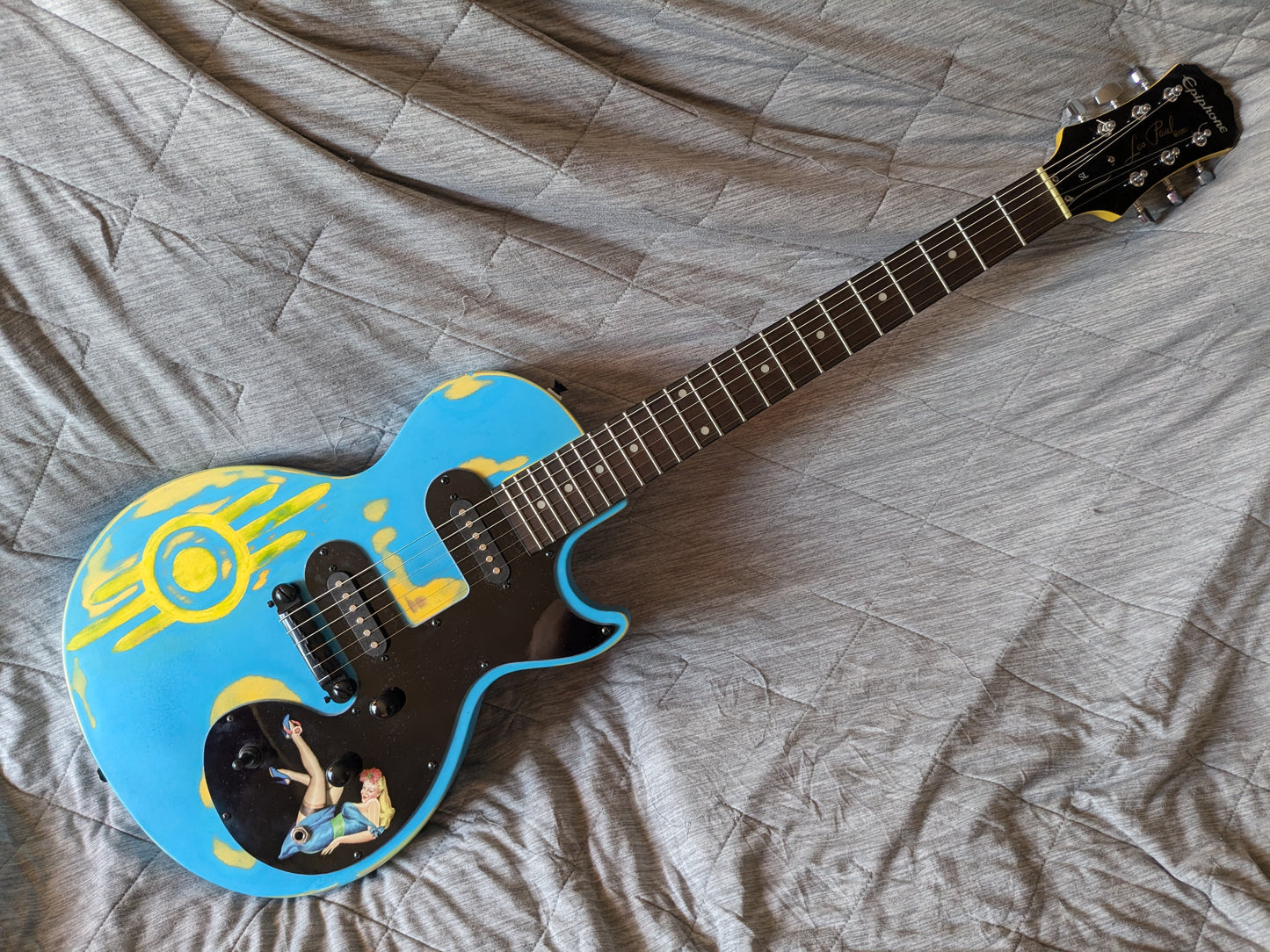 "The Vault Dweller" Custom Epiphone Melody Maker E1