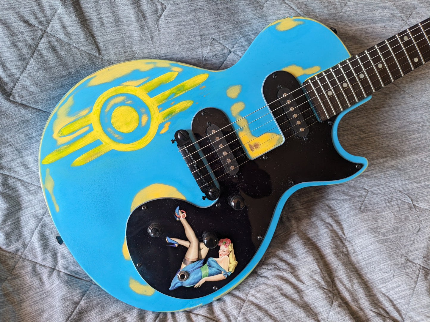 "The Vault Dweller" Custom Epiphone Melody Maker E1