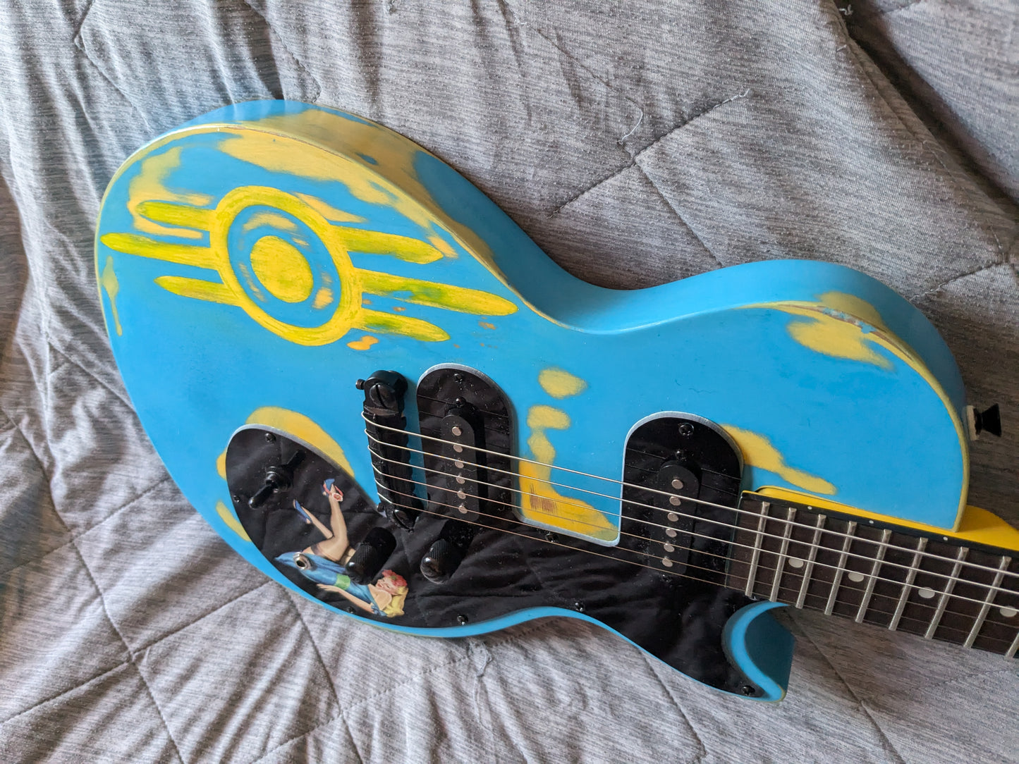 "The Vault Dweller" Custom Epiphone Melody Maker E1